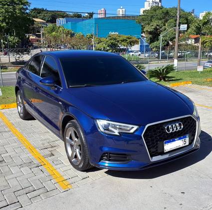 AUDI A3 1.4 TFSI SEDAN AMBIENTE 16V FLEX 4P TIPTRONIC AUDI A3 1.4 TFSI SEDAN AMBIENTE 16V FLEX 4P TIPTRONIC
